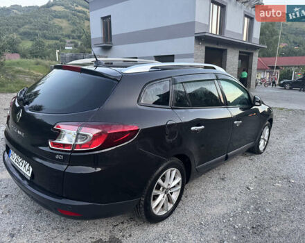 Чорний Рено Меган, об'ємом двигуна 2 л та пробігом 260 тис. км за 7400 $, фото 5 на Automoto.ua