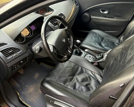 Черный Рено Меган, объемом двигателя 1.6 л и пробегом 240 тыс. км за 6499 $, фото 7 на Automoto.ua