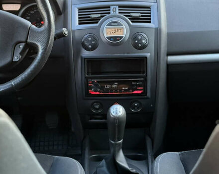 Черный Рено Меган, объемом двигателя 1.6 л и пробегом 200 тыс. км за 6200 $, фото 76 на Automoto.ua