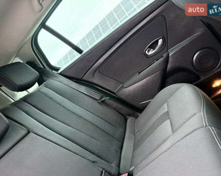 Чорний Рено Меган, об'ємом двигуна 1.6 л та пробігом 172 тис. км за 6900 $, фото 82 на Automoto.ua
