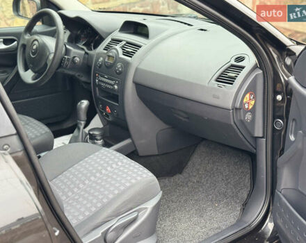 Черный Рено Меган, объемом двигателя 1.6 л и пробегом 190 тыс. км за 5300 $, фото 68 на Automoto.ua