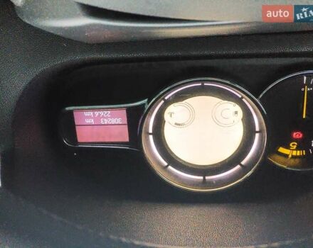 Чорний Рено Меган, об'ємом двигуна 2 л та пробігом 309 тис. км за 7200 $, фото 12 на Automoto.ua