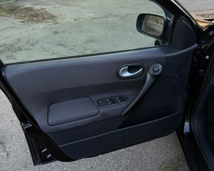 Черный Рено Меган, объемом двигателя 1.6 л и пробегом 200 тыс. км за 6200 $, фото 12 на Automoto.ua