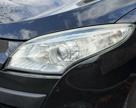 Черный Рено Меган, объемом двигателя 1.6 л и пробегом 240 тыс. км за 6500 $, фото 4 на Automoto.ua