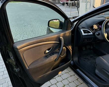 Рено Меган 2009 у Львові на Automoto.ua Чорний Рено Меган, об'ємом двигуна 1.87 л та пробігом 299 тис. км за 7000 $, фото 24 на Automoto.ua