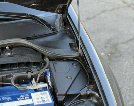 Черный Рено Меган, объемом двигателя 1.6 л и пробегом 200 тыс. км за 6200 $, фото 99 на Automoto.ua