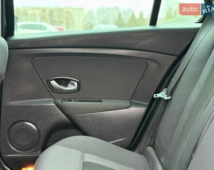 Чорний Рено Меган, об'ємом двигуна 1.6 л та пробігом 172 тис. км за 6900 $, фото 71 на Automoto.ua