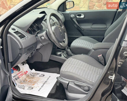 Черный Рено Меган, объемом двигателя 1.6 л и пробегом 190 тыс. км за 5300 $, фото 65 на Automoto.ua