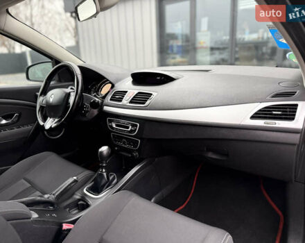 Чорний Рено Меган, об'ємом двигуна 1.6 л та пробігом 172 тис. км за 6900 $, фото 97 на Automoto.ua