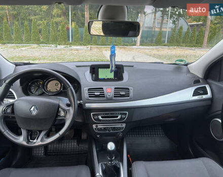 Рено Меган 2009 в Харькове на Automoto.ua Черный Рено Меган, объемом двигателя 1.6 л и пробегом 225 тыс. км за 7600 $, фото 9 на Automoto.ua