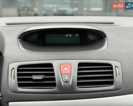 Чорний Рено Меган, об'ємом двигуна 1.6 л та пробігом 172 тис. км за 6900 $, фото 58 на Automoto.ua