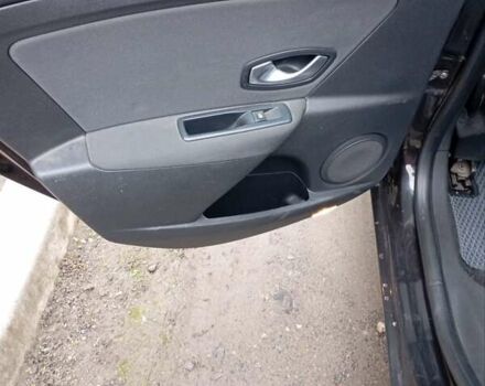 Черный Рено Меган, объемом двигателя 1.9 л и пробегом 243 тыс. км за 7300 $, фото 5 на Automoto.ua