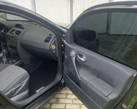 Черный Рено Меган, объемом двигателя 1.6 л и пробегом 196 тыс. км за 5950 $, фото 6 на Automoto.ua