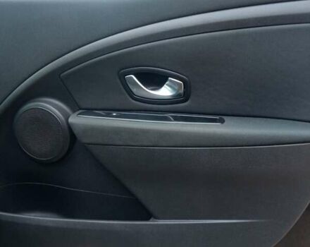 Рено Меган 2010 в Луцке на Automoto.ua Черный Рено Меган, объемом двигателя 1.6 л и пробегом 198 тыс. км за 6100 $, фото 64 на Automoto.ua