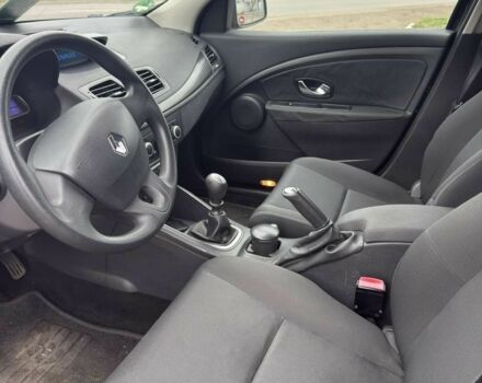 Черный Рено Меган, объемом двигателя 0 л и пробегом 202 тыс. км за 6499 $, фото 4 на Automoto.ua