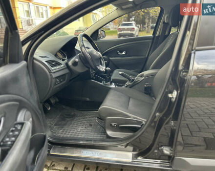 Рено Меган 2010 в Каменце-Подольском на Automoto.ua Черный Рено Меган, объемом двигателя 1.5 л и пробегом 271 тыс. км за 6450 $, фото 44 на Automoto.ua