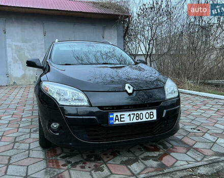 Черный Рено Меган, объемом двигателя 1.4 л и пробегом 248 тыс. км за 7500 $, фото 6 на Automoto.ua