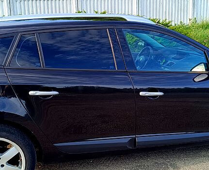 Рено Меган 2010 в Иванкове на Automoto.ua Черный Рено Меган, объемом двигателя 1.5 л и пробегом 248 тыс. км за 6950 $, фото 2 на Automoto.ua