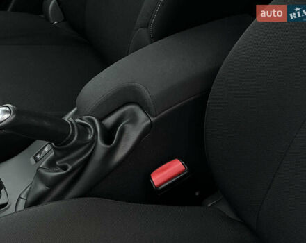 Черный Рено Меган, объемом двигателя 1.46 л и пробегом 277 тыс. км за 7300 $, фото 47 на Automoto.ua