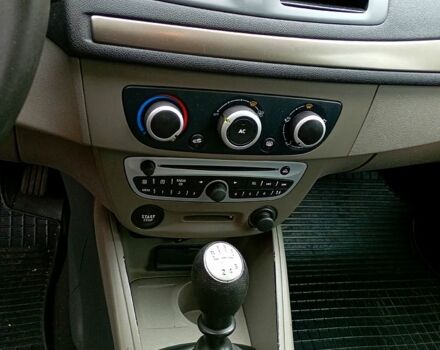 Черный Рено Меган, объемом двигателя 1.5 л и пробегом 225 тыс. км за 7000 $, фото 3 на Automoto.ua