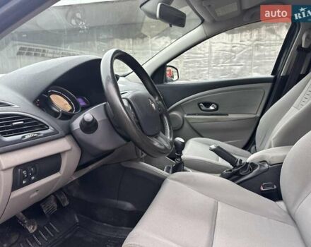 Чорний Рено Меган, об'ємом двигуна 1.46 л та пробігом 305 тис. км за 6499 $, фото 14 на Automoto.ua