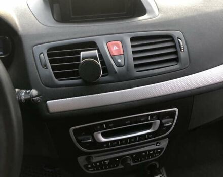 Черный Рено Меган, объемом двигателя 1.5 л и пробегом 360 тыс. км за 6300 $, фото 9 на Automoto.ua