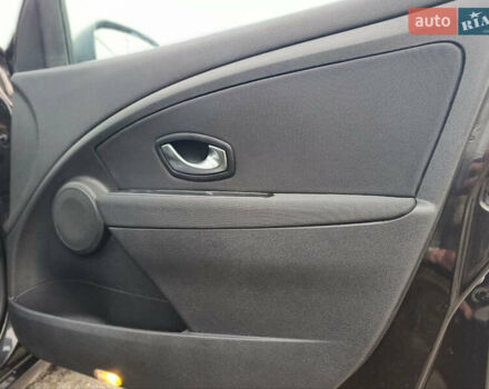 Черный Рено Меган, объемом двигателя 1.6 л и пробегом 196 тыс. км за 7500 $, фото 25 на Automoto.ua