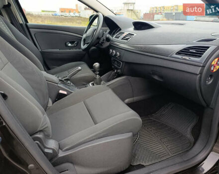 Черный Рено Меган, объемом двигателя 1.6 л и пробегом 196 тыс. км за 7500 $, фото 26 на Automoto.ua