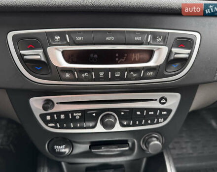 Черный Рено Меган, объемом двигателя 1.5 л и пробегом 240 тыс. км за 6500 $, фото 24 на Automoto.ua