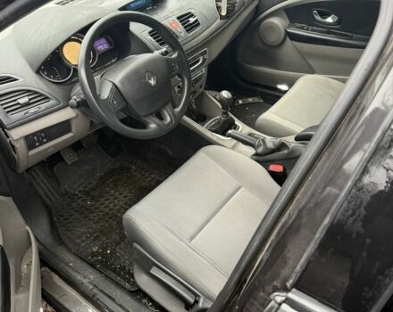 Черный Рено Меган, объемом двигателя 1.5 л и пробегом 250 тыс. км за 2350 $, фото 3 на Automoto.ua