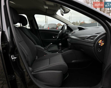 Черный Рено Меган, объемом двигателя 1.46 л и пробегом 277 тыс. км за 7300 $, фото 34 на Automoto.ua