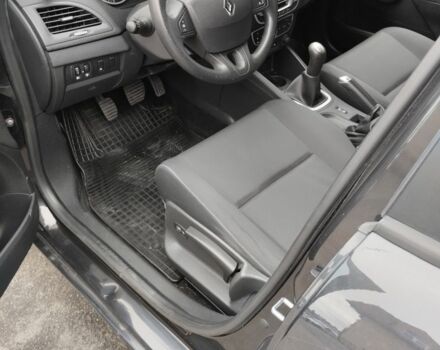 Черный Рено Меган, объемом двигателя 0 л и пробегом 235 тыс. км за 7300 $, фото 3 на Automoto.ua