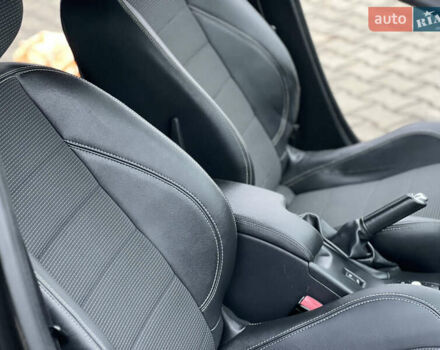 Черный Рено Меган, объемом двигателя 1.4 л и пробегом 170 тыс. км за 6900 $, фото 54 на Automoto.ua