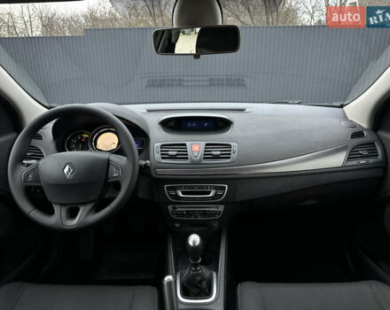 Черный Рено Меган, объемом двигателя 1.46 л и пробегом 277 тыс. км за 7300 $, фото 43 на Automoto.ua