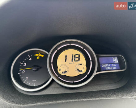 Черный Рено Меган, объемом двигателя 1.5 л и пробегом 240 тыс. км за 6500 $, фото 20 на Automoto.ua