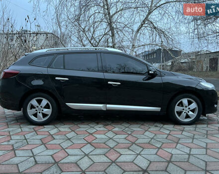 Черный Рено Меган, объемом двигателя 1.4 л и пробегом 248 тыс. км за 7500 $, фото 4 на Automoto.ua