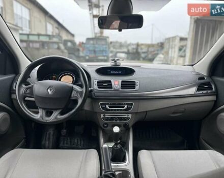 Чорний Рено Меган, об'ємом двигуна 1.46 л та пробігом 305 тис. км за 6499 $, фото 6 на Automoto.ua