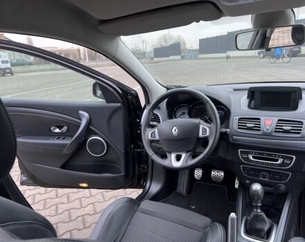 Черный Рено Меган, объемом двигателя 0 л и пробегом 170 тыс. км за 6900 $, фото 4 на Automoto.ua