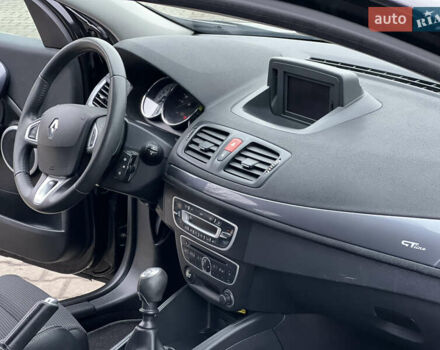 Черный Рено Меган, объемом двигателя 1.4 л и пробегом 170 тыс. км за 6900 $, фото 52 на Automoto.ua