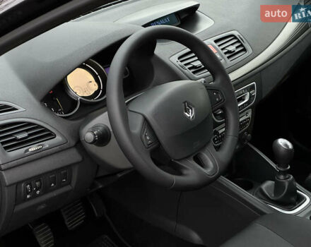 Черный Рено Меган, объемом двигателя 1.46 л и пробегом 277 тыс. км за 7300 $, фото 30 на Automoto.ua