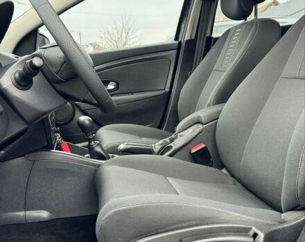 Чорний Рено Меган, об'ємом двигуна 1.6 л та пробігом 185 тис. км за 7600 $, фото 12 на Automoto.ua