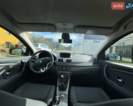 Черный Рено Меган, объемом двигателя 1.46 л и пробегом 220 тыс. км за 6200 $, фото 18 на Automoto.ua