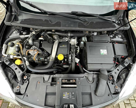 Черный Рено Меган, объемом двигателя 1.46 л и пробегом 277 тыс. км за 7300 $, фото 52 на Automoto.ua