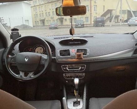 Черный Рено Меган, объемом двигателя 1.5 л и пробегом 330 тыс. км за 8000 $, фото 3 на Automoto.ua
