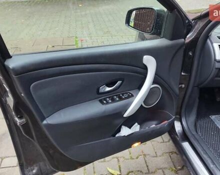 Чорний Рено Меган, об'ємом двигуна 1.46 л та пробігом 349 тис. км за 5700 $, фото 17 на Automoto.ua