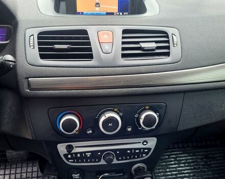 Черный Рено Меган, объемом двигателя 1.5 л и пробегом 280 тыс. км за 6600 $, фото 9 на Automoto.ua