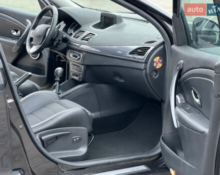 Черный Рено Меган, объемом двигателя 1.4 л и пробегом 170 тыс. км за 6900 $, фото 50 на Automoto.ua