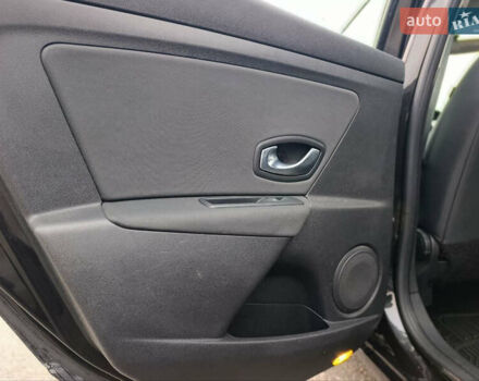 Черный Рено Меган, объемом двигателя 1.6 л и пробегом 196 тыс. км за 7500 $, фото 19 на Automoto.ua