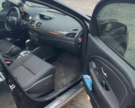 Черный Рено Меган, объемом двигателя 1.5 л и пробегом 330 тыс. км за 8000 $, фото 7 на Automoto.ua