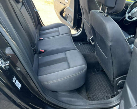 Черный Рено Меган, объемом двигателя 1.6 л и пробегом 250 тыс. км за 7500 $, фото 6 на Automoto.ua